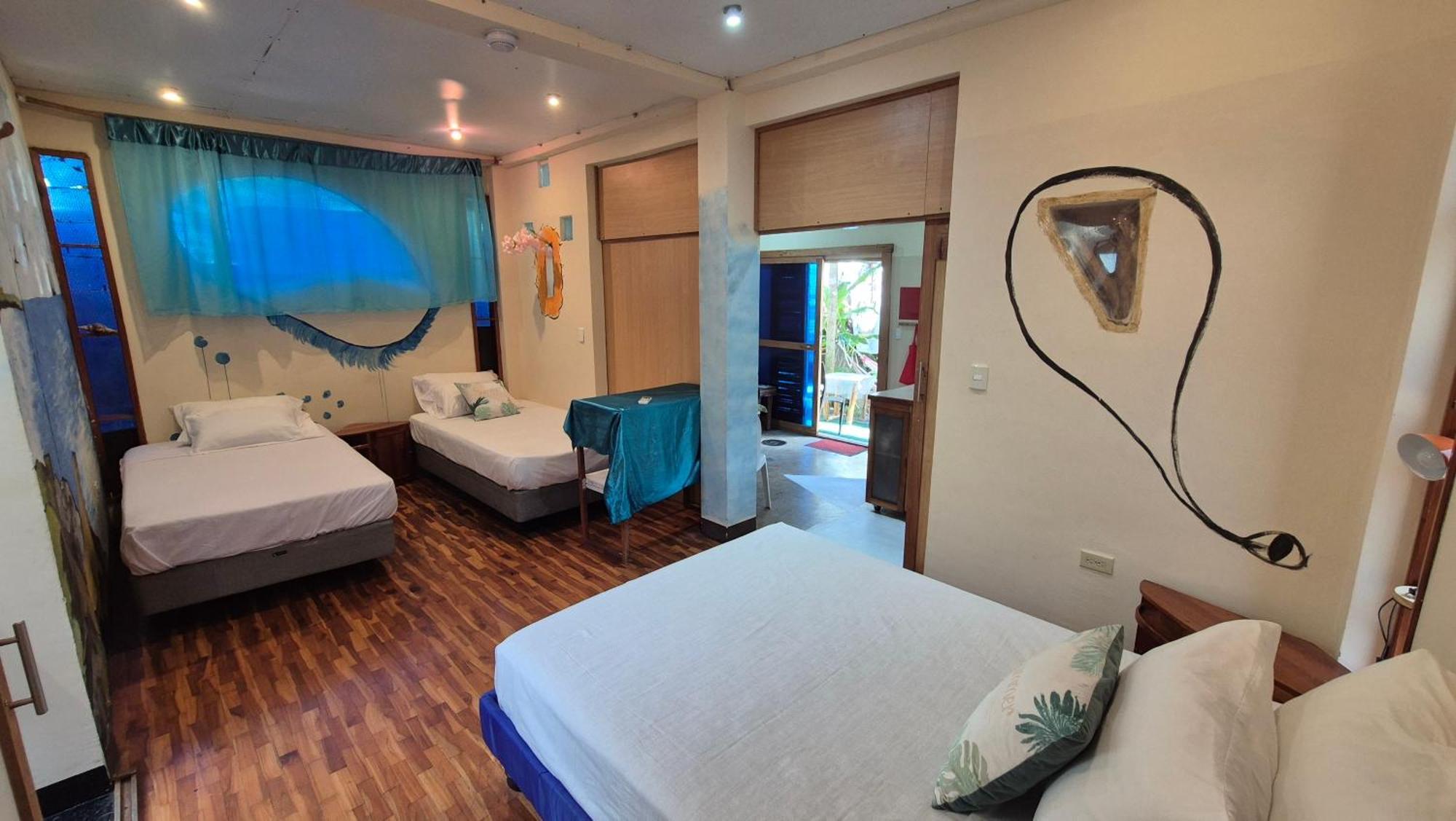Cozy Hosting Galapagos Apartment Puerto Ayora  Exterior photo
